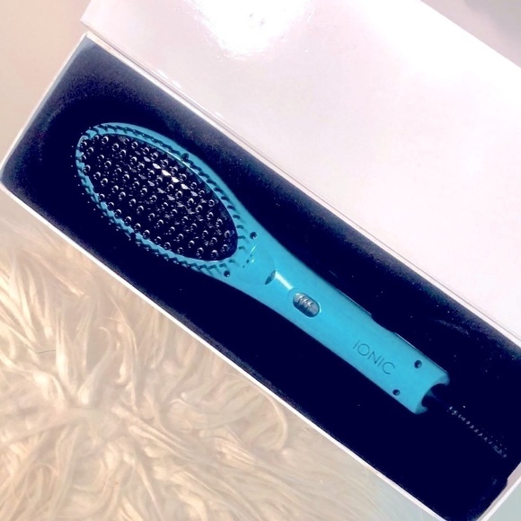 Be in Beauty | NWT IONIC Hair Brush Straightener, Teal Blue. - Picture 2 of 7